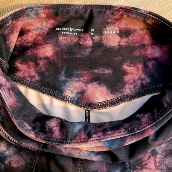 Girls Old Navy Activewear - Picture 4 of 5